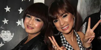 Eva Asmarani Lagi Enjoy Nyanyi