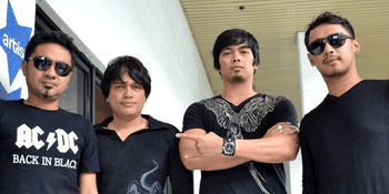2012, Ada Band Tampil Serba Baru
