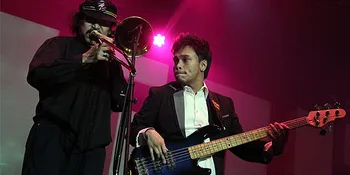 Barry Merasa Terhormat Gabung Tribute to Utha