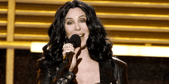 Cher Berhenti Bermusik?