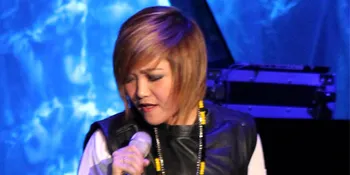 'I Will Always Love You' Menggema di Konser Charice