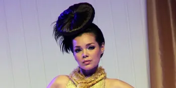 Dewi Sandra Tak Punya Hair Dresser Pribadi