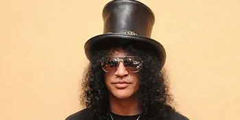 Slash Rekam Album Untuk Siaran Radio