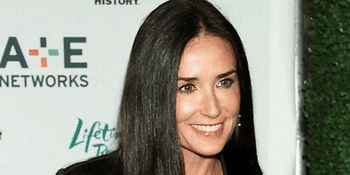 Demi Moore Siap Tutup Masa Lalu