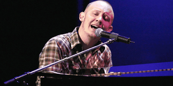 Vokalis The Fray Ingin Pukuli Brandon Flowers