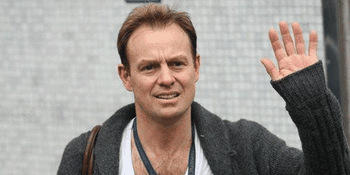 Jason Donovan Tidak Berusaha Jadi Raja Pop