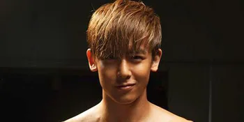 Wajah Nichkhun Tak Berubah Sejak SD?