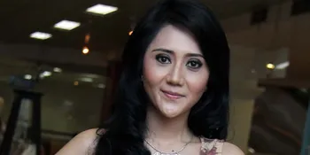 Aida Saskia: Beli Koteka Tak Perlu ke Papua