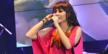 Momo Garap Video Klip Bareng Peterpan