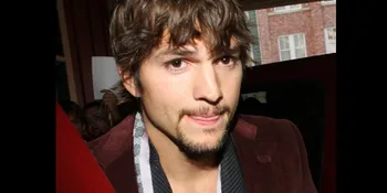 Wow! Ashton Kutcher Direkrut Jadi Astronot