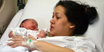 Arti Nama Putri Tora Sudiro - Mieke Amalia