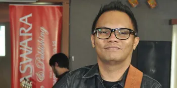 Badai Bersaing Dengan Sammy Simorangkir