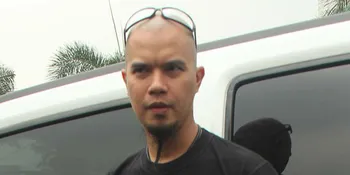 Peringati 20 Tahun Berkarya, Dhani Gelar Konser