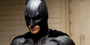 Ups, Batman Dihentikan Polisi di Jalan Raya!