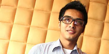 Tonton Semua Film Indonesia, Bentuk Cinta Ricky Harun