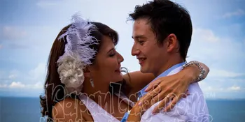 Tamara Bleszynski & Mike Lewis, This is Our Story