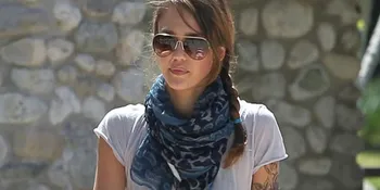 Jessica Alba Pamer Tato Mawar!