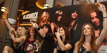 The Iron Maidens Suka Bir Indonesia