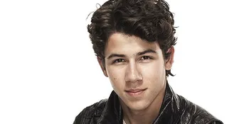 Nick Jonas Ngebet Tampil di 'GLEE'