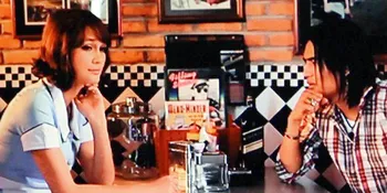 Luna Maya Berdarah-Darah Demi Charly?