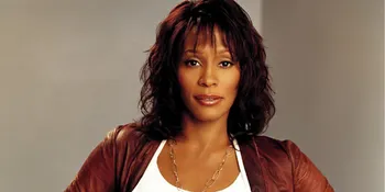 Whitney Houston Alami Luka Bakar Saat Meninggal