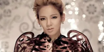 Hyoyeon SNSD Lakukan Operasi Plastik?