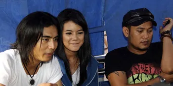 Setia Band, Luna Maya dan Mobil Tua