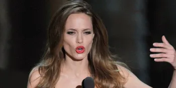 Anak Angelina Jolie Tergila-Gila Pada Jennifer Aniston