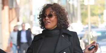 Inilah Detik-Detik Penemuan Jenazah Whitney Houston