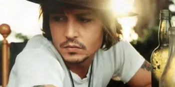 Johnny Depp Pamer Skill Gitar Bareng Marilyn Manson