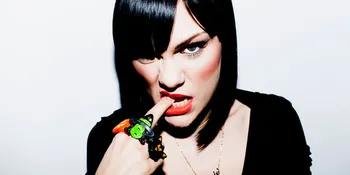 Jessie J: Sampai Kapanpun Aku Tetap Biseksual
