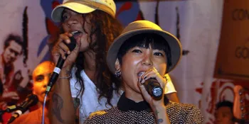 Sebelum Jadi Aktris, Poppy Sovia Sudah Main Band