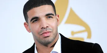 Drake Picu Perkelahian di Klub Malam