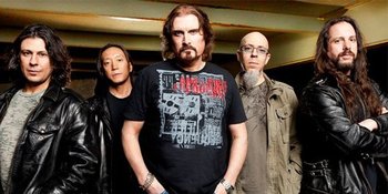 Dream Theater Benar-Benar Suguhkan Konser Mimpi!