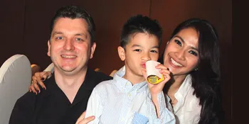 Maudy Koesnaedi Kenalkan 'Cublak-Cublak Suweng' ke Anak