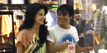 Thomas Ramdhan Kaget Kepergok Gandeng 'Teman'