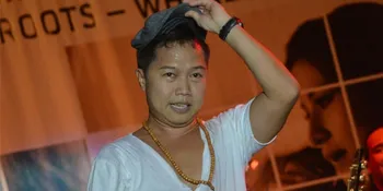 Sandhy Sondoro Gelar Tur di Jerman