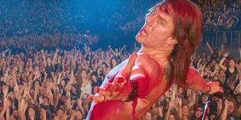 Tom Cruise Jadi Rockstar di 'OST ROCK OF AGES'
