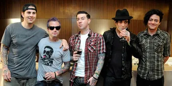 Pihak Promotor Minta Maaf Konser A7X Batal