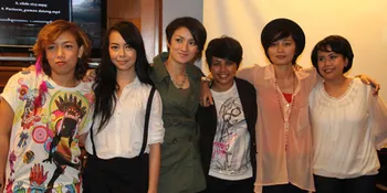 Gitaris SHE Mengundurkan Diri