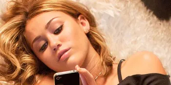 Film Flop, Miley Cyrus Berterima Kasih