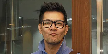 Akrab Dengan Dunia Akting, Ferry Salim Hindari Stripping