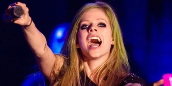 Garap Album, Avril Lavigne Gandeng Musisi Lain