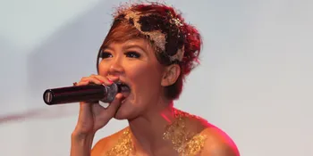 Kedodoran, Baju Gwen Mahadewi Hampir Melorot