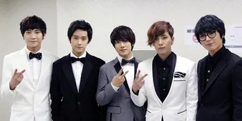 FT Island Rayakan Penjualan Album Dengan 10 Ribu Fans