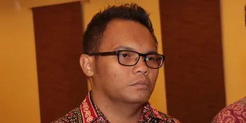 Keluarga Badai di AS Saksikan Pemakaman Gunakan Skype