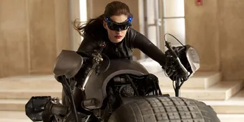 Trailer Terbaru 'THE DARK KNIGHT RISES', Catwoman in Action!
