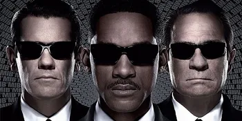 'MEN IN BLACK 3' Geser 'THE AVENGERS' Dari Puncak Box Office