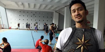 Berperan Dalam 'RUMAH DAN MUSIM HUJAN' Tora Mengaku Stress!