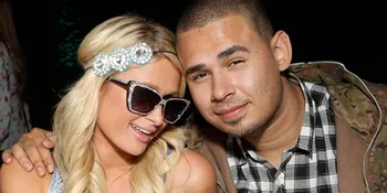 Paris Hilton Bantah Hubungannya Bermasalah